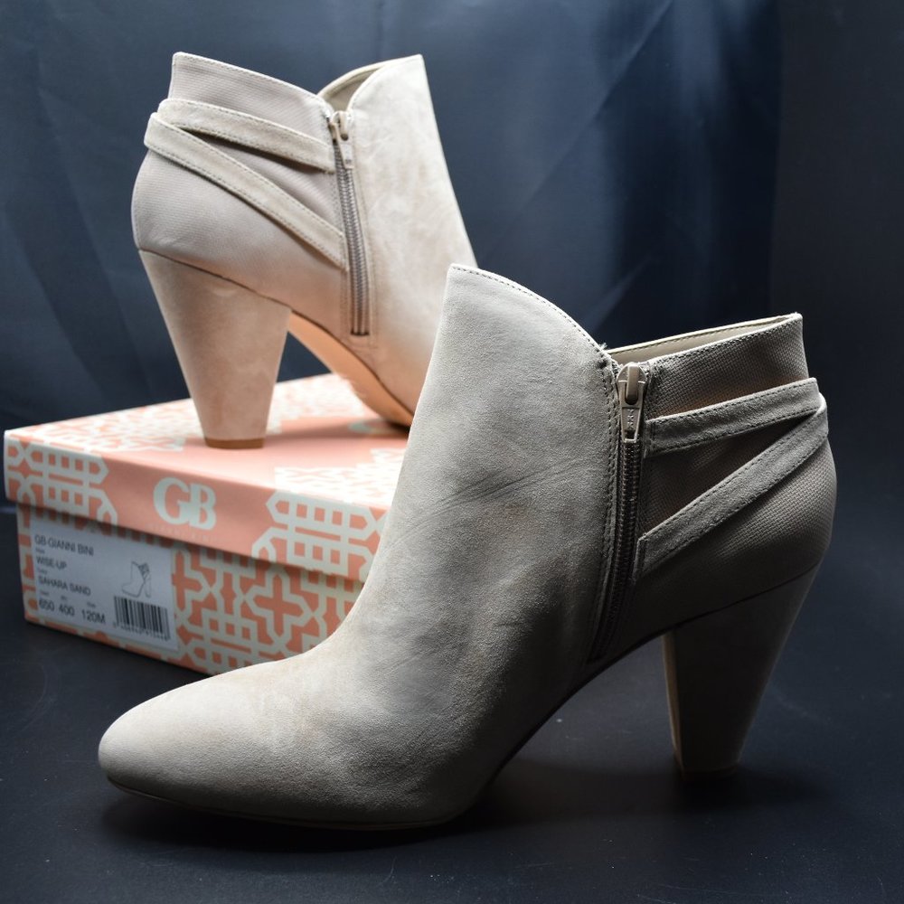 NEW Gianni Bini Suede Ankle Boots